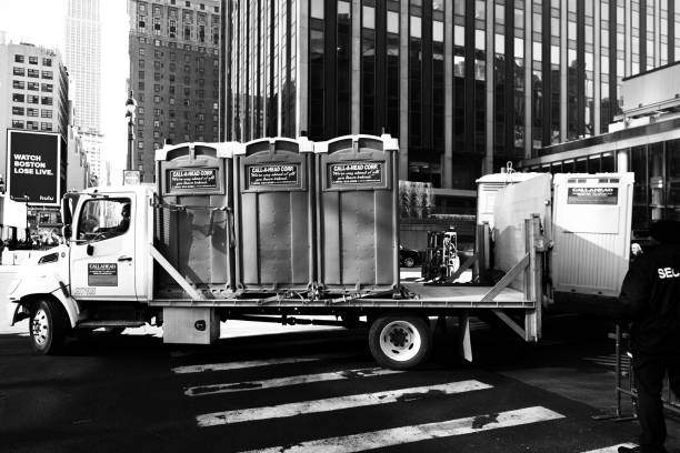 Best High-end porta potty rental  in Livingston, AL